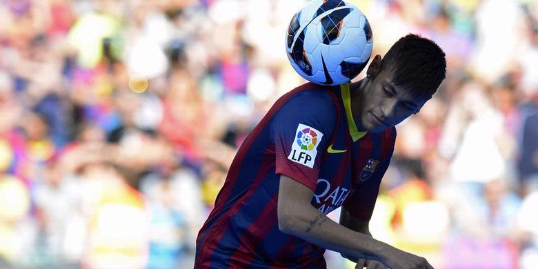 Cruyff: Dapat Neymar, Barca Harusnya Jual Messi