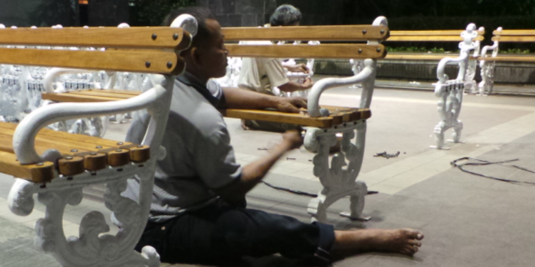 picini-nih-bangku-taman-yang-dipasang-jokowi-di-thamrin-sudirman