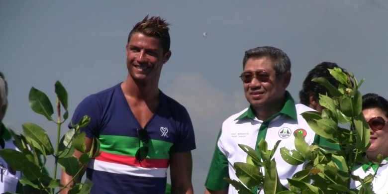 Mengapa Ronaldo Bersedia Jadi Duta Mangrove Indonesia?