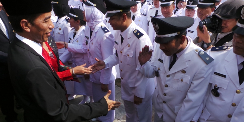Diam-diam Jokowi Akan Survei Lurah-Camat Baru