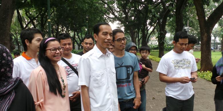 Jokowi Bangun &quot;Spot&quot; Khusus Pemain Biola di Taman Suropati 