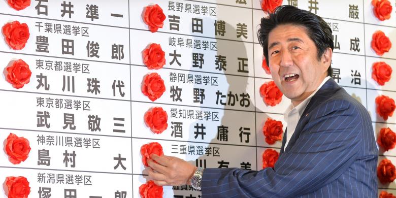 Perdana Menteri Shinzo Abe dijuluki "Hitler Asia"