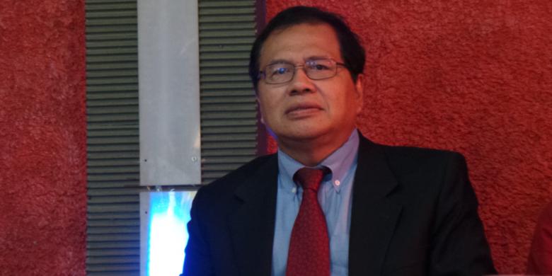 &#91;&#91;Rajawali Ngepret&#93;&#93;...