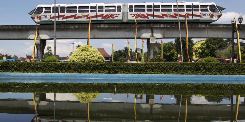 biar-greget-adu-balap-ahok-dan-ridwan-kamil-siapa-paling-cepat-buat-lrt