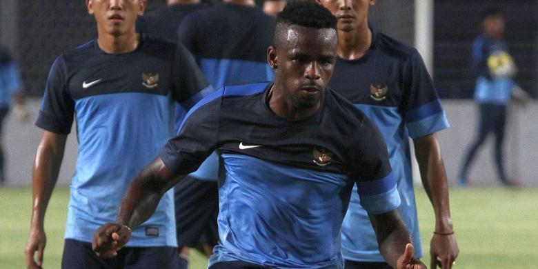 Striker Timnas Greg Nwokolo Dilaporkan atas Percobaan Perkosaan