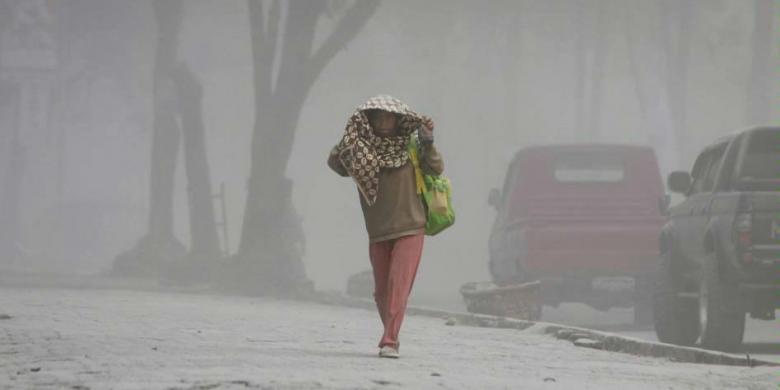 Penampakan Letusan Gunung Kelud