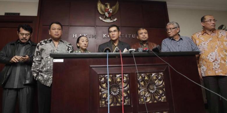 MK "Ngaku" Kerja Siang Malam untuk Pulihkan Citra