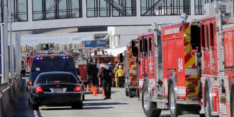 Penembakan di Bandara Los Angeles, Ini Kronologi dan Pelakunya...