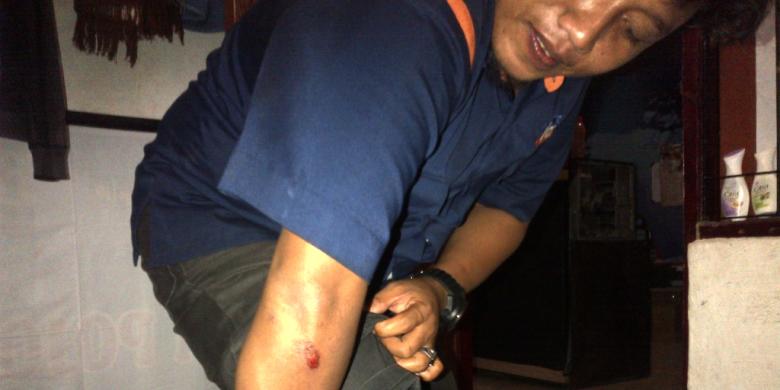 Wartawan "JTV" Madura Ditabrak Rombongan Jemaah Haji