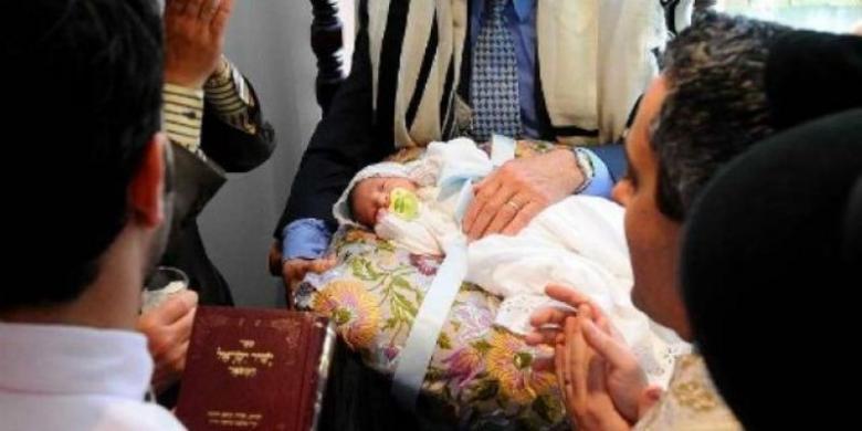 Tolak Sunat Anaknya, Wanita Israel Didenda Rp 1,6 Juta Sehari