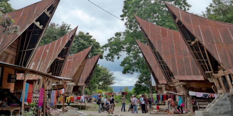 Mengintip Indahnya Pulau Samosir