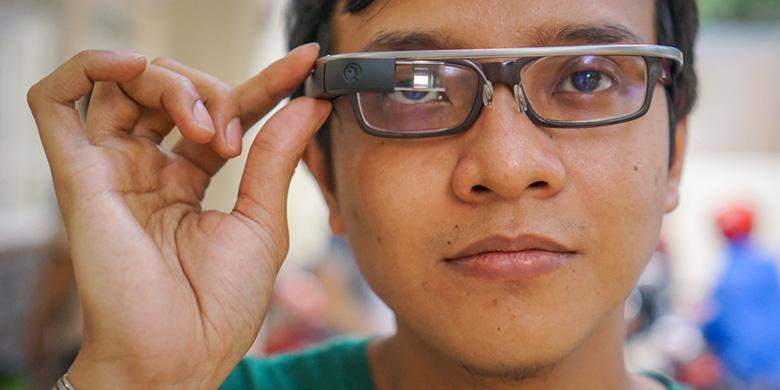 **Menjajal Sensasi Google Glass di Jakarta**