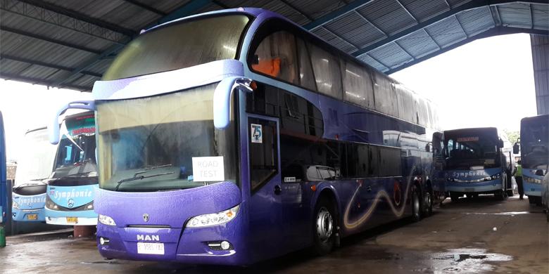 Nih, Bus Tingkat Asli Indonesia! Cinta produk dalam negri . &#91;full PICT&#93;