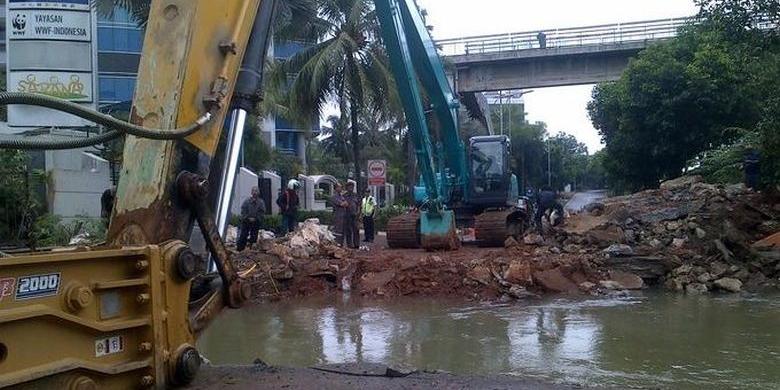 Galian Celakakan Pengguna Jalan, Kontraktor Akan Dilaporkan ke Polisi