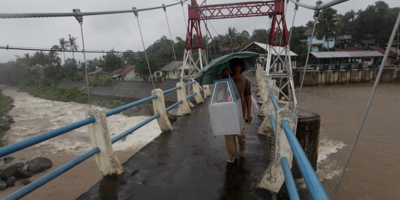 Katulampa Siaga III Warga Jakarta Bersiaplah Pagi ini