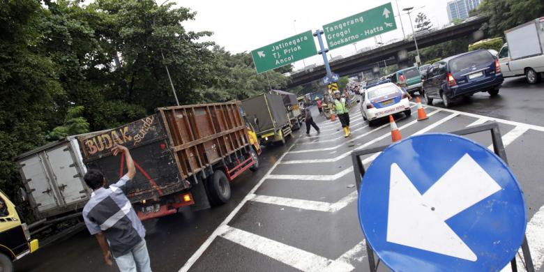 Katulampa Siaga III Warga Jakarta Bersiaplah Pagi ini