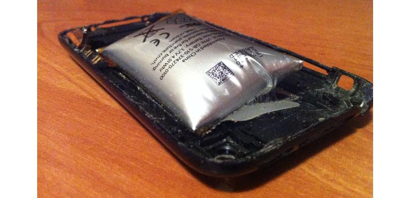 Dua iPhone Meledak Lagi, Kali Ini Bukan di China