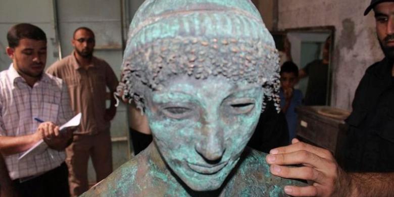 patung-dewa-yunani-berusia-2000-tahun-ditemukan-di-gaza