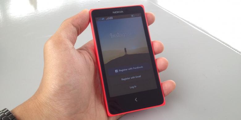 Menjajal Android Nokia X