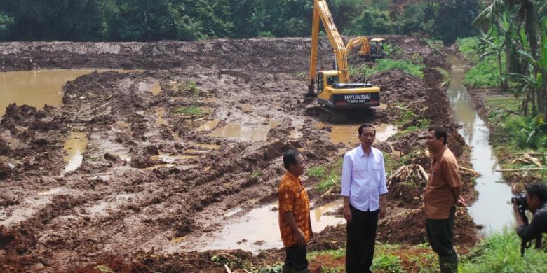 &#91;Besok Ngecor?&#93; Jokowi Bangun Tiga Waduk di Perbatasan Jakarta-Bekasi