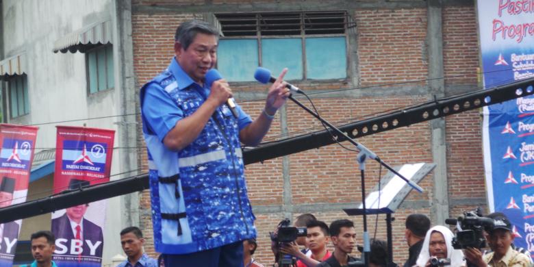 SBY: Setuju? Kalau Setuju, Saya Akan Menyanyikan Sebuah Lagu...