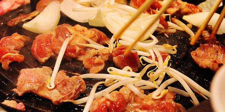pesta-daging-ala-jengis-khan