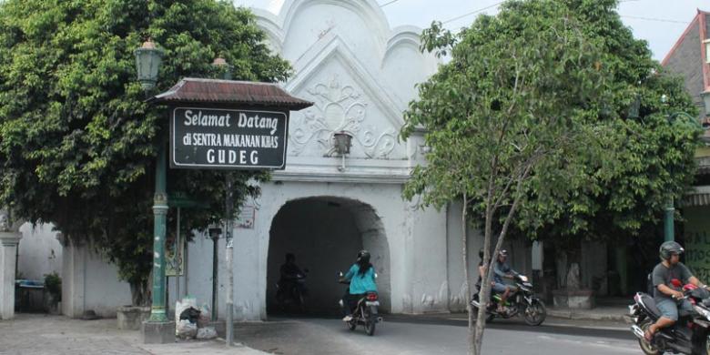 Gudeg Yu Djum, Aromanya Sangat Khas