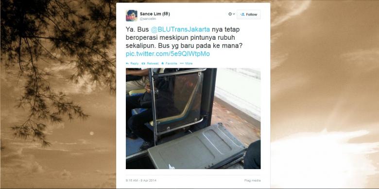 Lagi Jalan Pintu Transjakarta Copot, Kepala Humas Tertawa