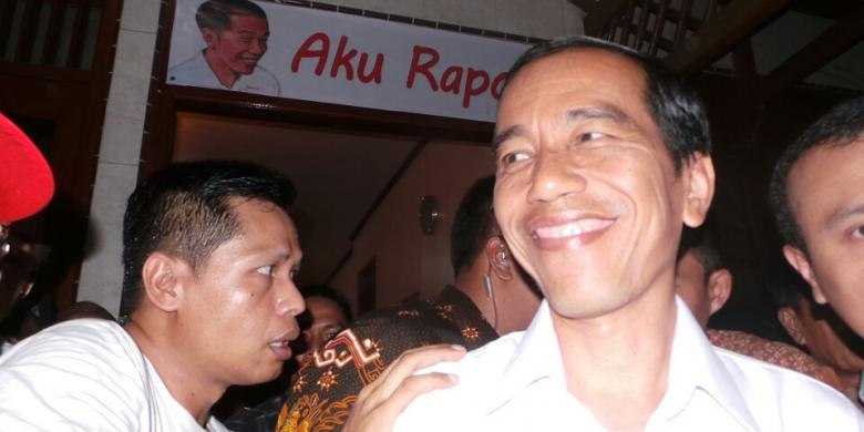 Jokowi Cengenesan Dibilang Tak Fokus Urus Jakarta