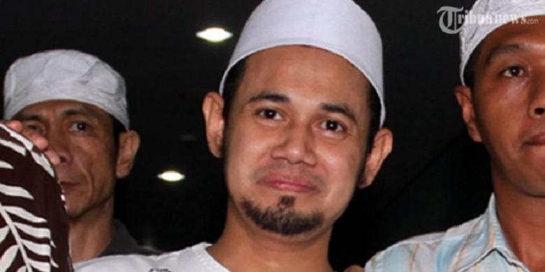 Tenaga dalam Guntur Bumi Ternyata dari Dua Baterai
