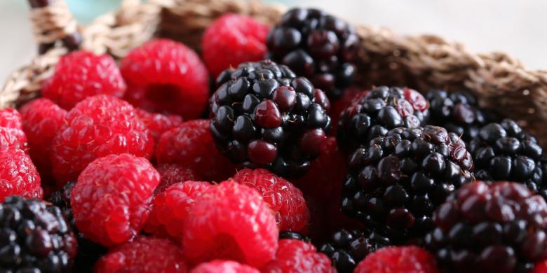 7 makanan yang sebaiknya dihindari saat melancong