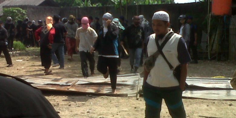 Puluhan Orang di Yogyakarta Rusak Rumah Pendeta