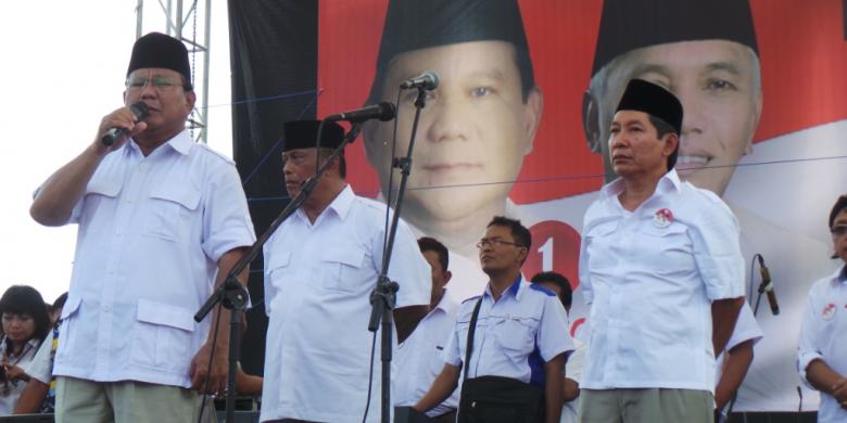 Di Tengah Pidato, Ada Pria Misterius Suruh Prabowo Shalat Dzuhur