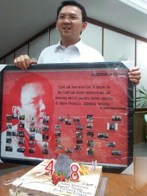 &#91;Bukan Pilpres&#93; Ahok Dapat Kejutan Ultah di Balaikota!