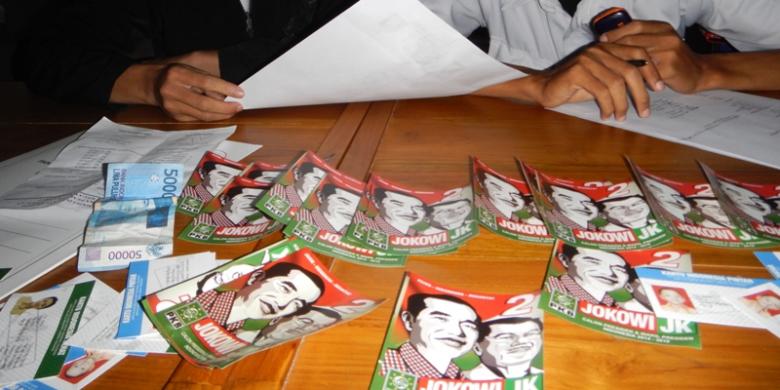 ada-bukti-ada-stiker-jokowi-di-amplop-dana-insentif-bupati-banyuwangi-dilaporkan