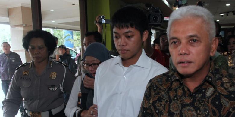 rasyid-rajasa-id-tukangnabrak-terganggu-berita-tidak-benar-soal-ayahnya