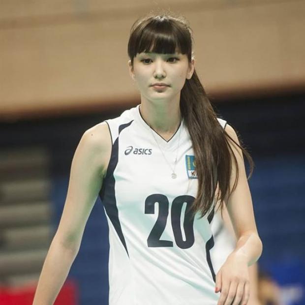 &#91;Trit Perdamaian&#93; Atlet Voli Cantik Kazakhstan Hebohkan Media Sosial 