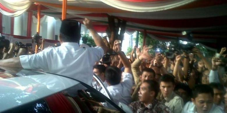 &#91;Jokowi Jahat!!&#93; Masih Ada Doa dan Air Mata di Rumah Polonia