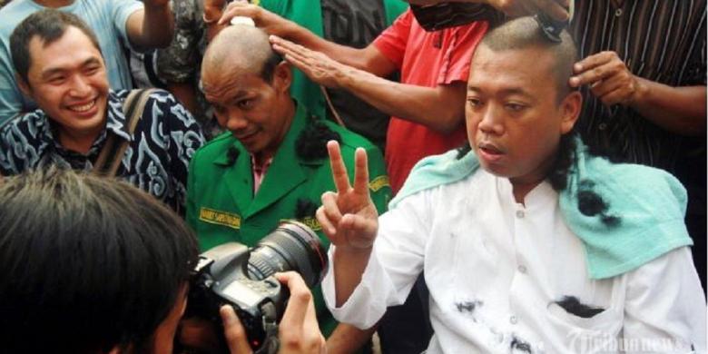 cukur-gundul-cara-nusron-wahid-dan-gp-ansor-syukuri-kemenangan-jokowi-jk