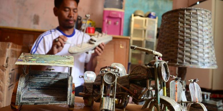 keren-gan-replika-pesawat-dari-koran-menembus-jerman