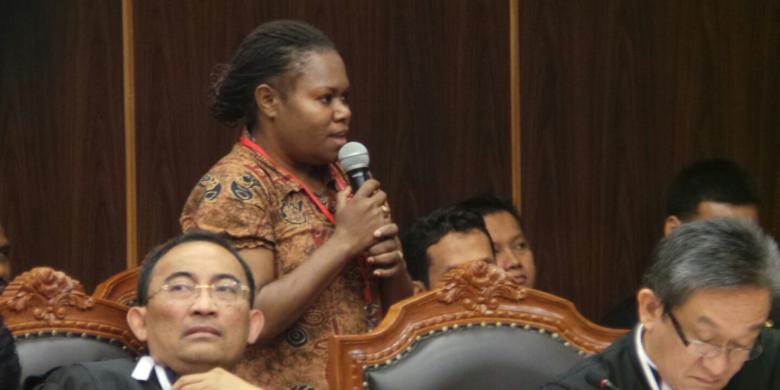 anggota-kpu-papua-bantah-keterangan-saksi-prabowo