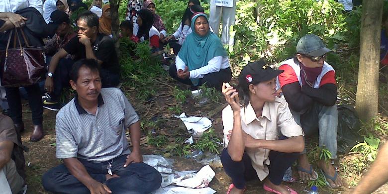 &#91;Panasbung, Ampun Dah&#93; - Sudah Sepekan, Taman Median Dekat MK Porak-poranda