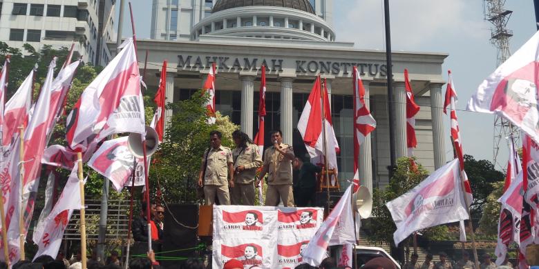 Kubu Prabowo Sesumbar Massanya Bakal Penuhi Medan Merdeka Barat Besok