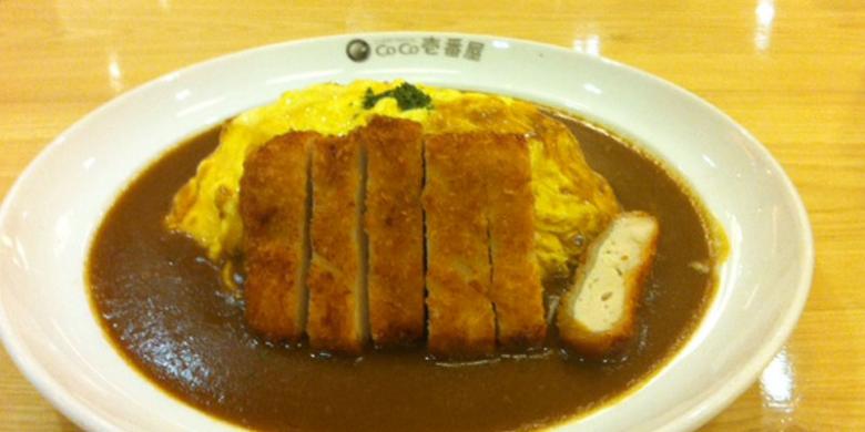 Nasi Kari Porsi Besar di CoCo Ichibanya