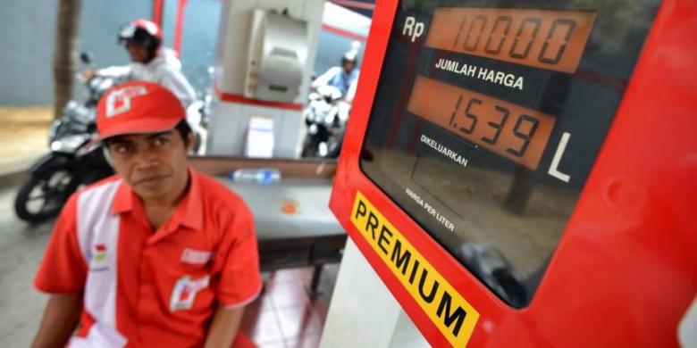 Jokowi: Harga Premium Rp 6.600/Liter, Solar Rp 6.400/Liter