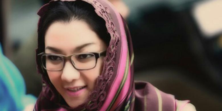Rita, Bupati Cantik yang Hobi Koleksi Tas Mewah
