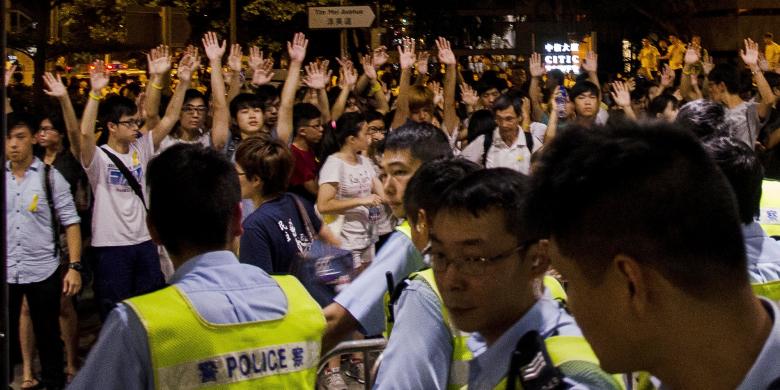 Tolak Penghapusan Pemilu Langsung, Pelajar Bentrok dengan Polisi