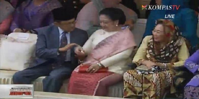 Iseng :D Ternyata Kisah Percintaan Pak Habibie tuh Gak Cuma Sampe Di Bu Ainun Loh