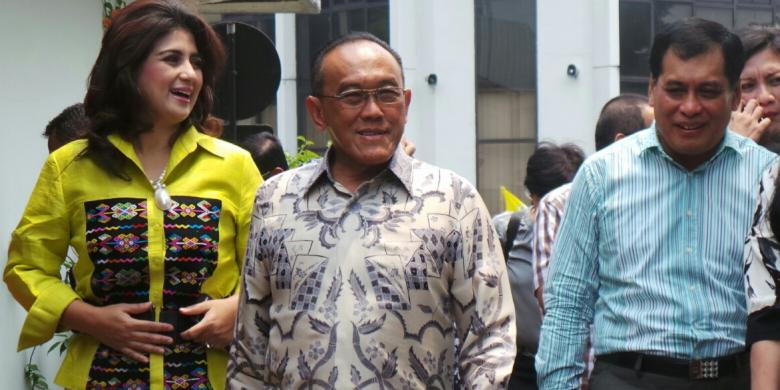 selamat-ulang-tahun-ical-aburizal-bakrie-rayakan-ultah-ke-68-di-dpp-golkar