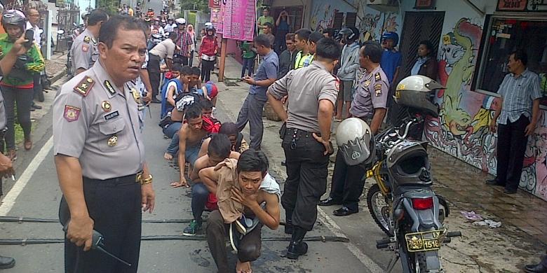 Buta Lokasi, Puluhan Siswa Mau Tawuran Malah "Nyemplung" ke Sungai